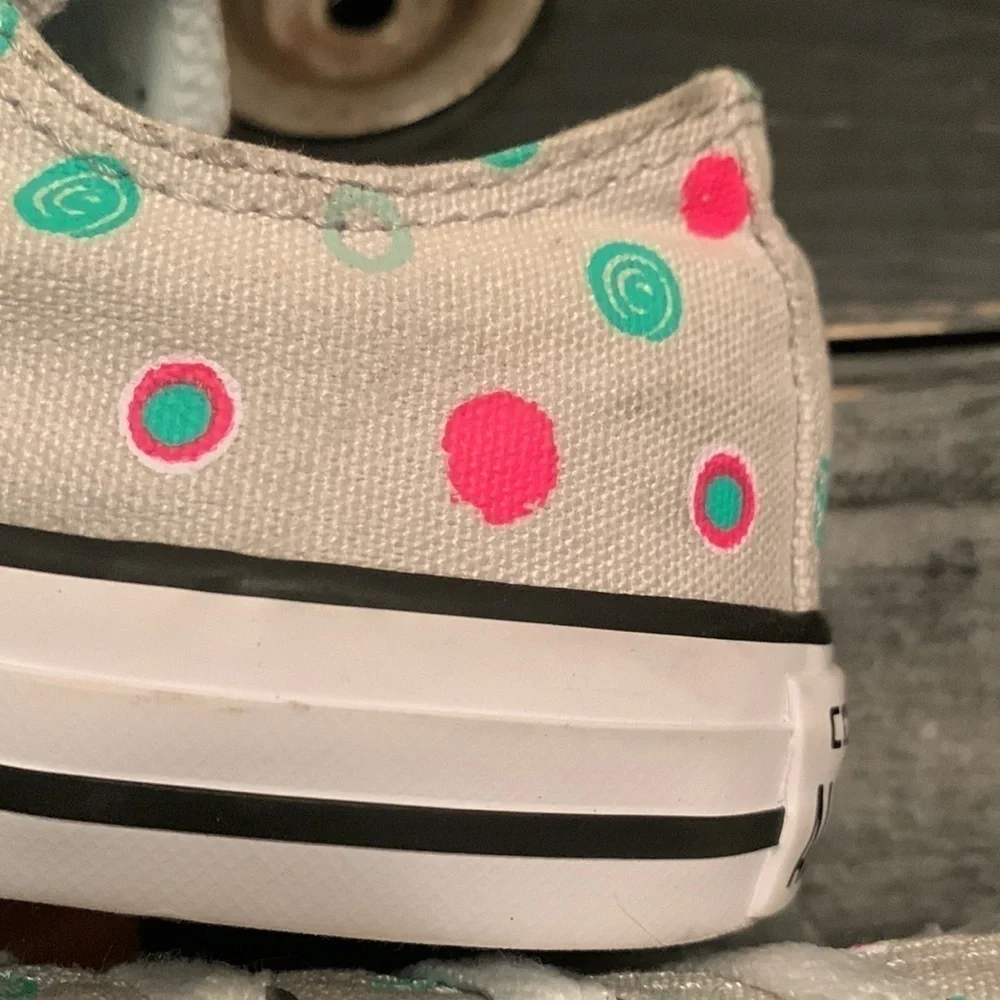 Girls CONVERSE Chuck Taylor ALL STAR Circle Print OX Sneakers